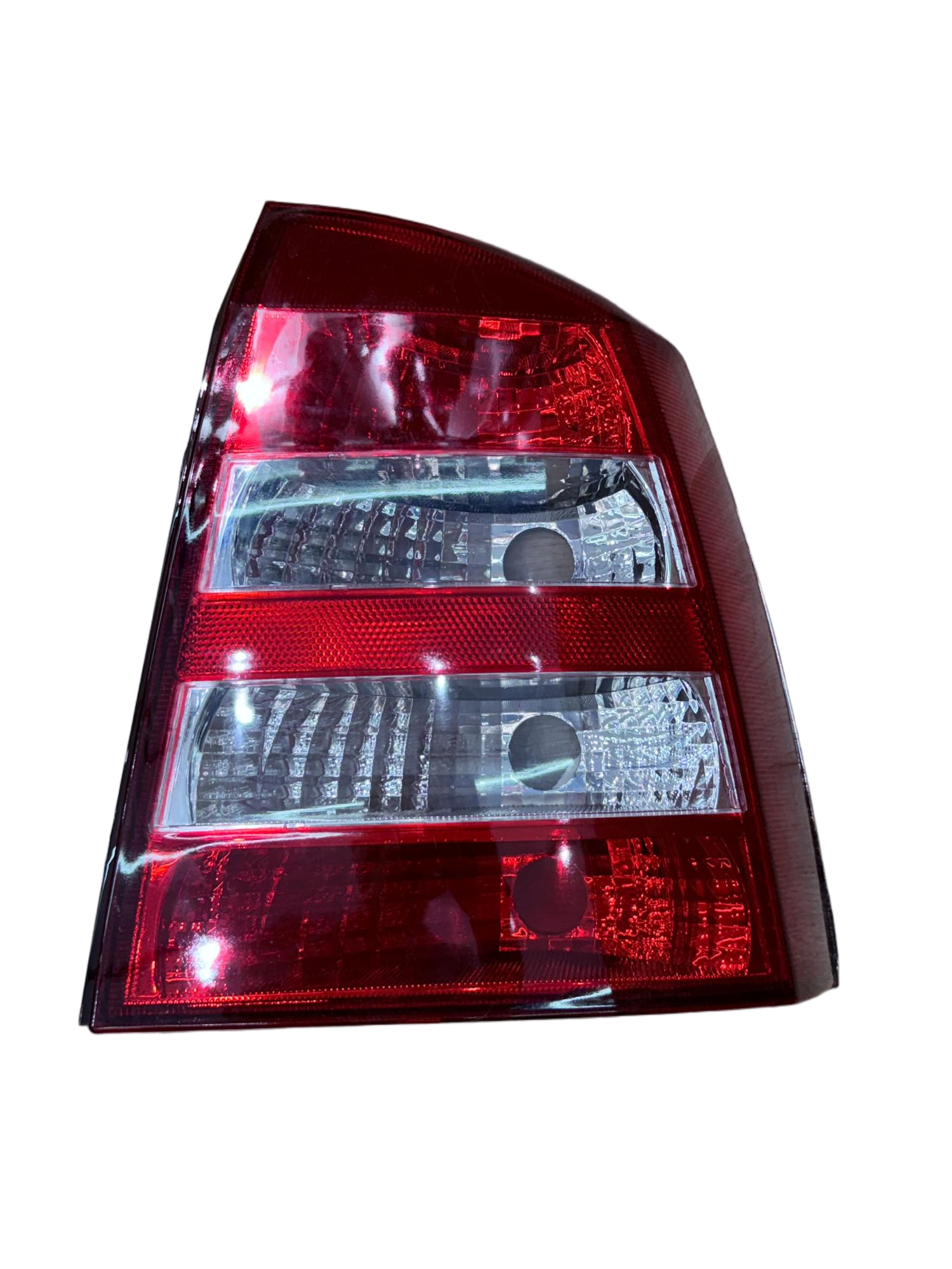 MG-30-034 ASTRA 03 SEDAN TAIL LAMP WHITE